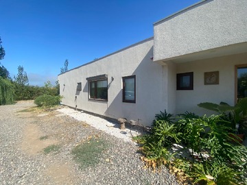Casa en venta en Hogar Luminoso y Moderno, Ideal para Familias (146542), San Felipe - 4 dormitorios, 4 baños