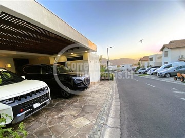 Casa en venta en Hacienda el Peñón, Puente Alto - 3 dormitorios, 3 baños