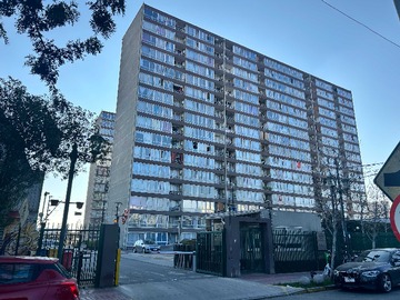 Departamento en venta en Oportunidad Unica y con Estacionamiento. (173041), La Cisterna - 3 dormitorios, 1 baño