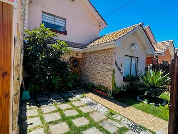 Casa en venta en Casa en Venta en Peñuelas, Coquimbo. - 4 dormitorios, 3 baños