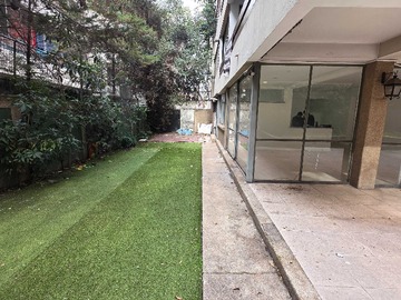 Departamento en arriendo mensual en Departamento con Patio piso 1 (178151), Las Condes - 4 dormitorios, 3 baños