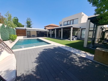 Casa en venta en Oferta!!!!! casa en venta de 4 dorm. En colina, Colina - 4 dormitorios, 4 baños