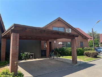 Casa en venta en Brisas Norte, Colina - 4 dormitorios, 3 baños
