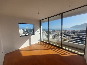 Departamento en venta en Edificio Nuevo Centro, Iquique - 3 dormitorios, 2 baños