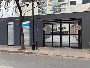 Local Comercial en arriendo mensual en San Pablo / Cumming, Santiago - 1 baño