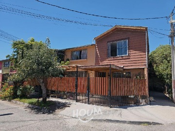 Casa en venta en Los Bosquinos, Maipú - 9 dormitorios, 4 baños