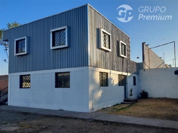 Local Comercial en arriendo mensual en Acceso sur llegando a Santa Rosa, La Pintana - 4 baños