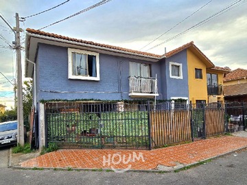 Casa en venta en Huasco, Maipú - 5 dormitorios, 2 baños