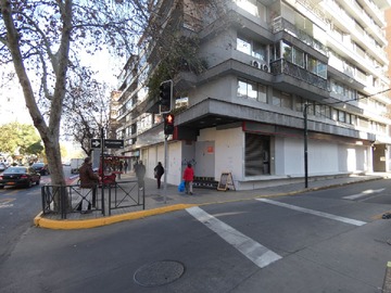 Arriendo Mensual / Local Comercial / Providencia