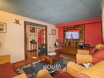 Casa en venta en Madreselvas, Maipú - 4 dormitorios, 4 baños