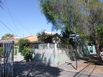 Casa en venta en Lazo 1568, San Miguel, Región Metropolitana de Santiago 8900000, Chile, San Miguel - 4 dormitorios, 2 baños