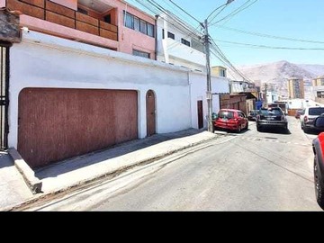 Casa en venta en Moderna Vivienda Llena de Luz Natural (178095), Iquique - 4 dormitorios, 3 baños
