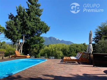 Parcela en venta en Quelhue, Pucón - 3 dormitorios, 3 baños