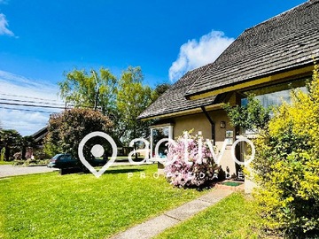 Casa en venta en Valdivia, Isla Teja, Valdivia - 5 dormitorios, 3 baños
