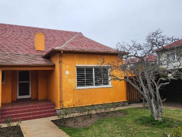 Casa en arriendo mensual en Casa Familiar Miraflores Bajo 4d 3b Pisos Raulí (178891), Viña del Mar - 5 dormitorios, 3 baños