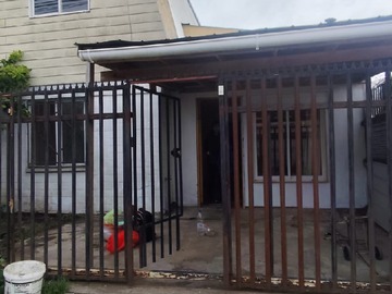 Casa en venta en Radín 2218, Coronel, Región del Biobío 4190000, Chile, Coronel - 2 dormitorios, 1 baño