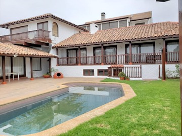 Casa en arriendo mensual en Jardín del Mar, Viña del Mar - 5 dormitorios, 4 baños