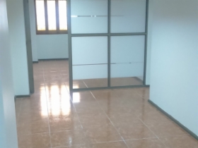 Oficina en venta en Metro Bellas Artes, Santiago - 4 dormitorios, 3 baños