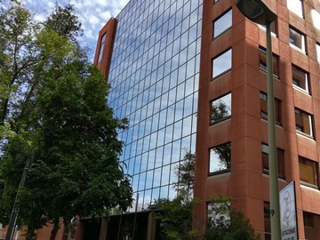 Oficina en arriendo mensual en Metro Escuela Militar, Las Condes - 5 dormitorios, 3 baños