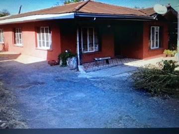 Casa en venta en Oportunidad gran terreno, San Bernardo - 4 dormitorios, 1 baño