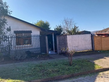 Casa en venta en Arturo Prat 396, Los Sauces - 5 dormitorios, 1 baño