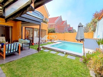 Casa en venta en Vende - increible oportunidad San Carlos De Apoquindo, Las Condes - 4 dormitorios, 4 baños