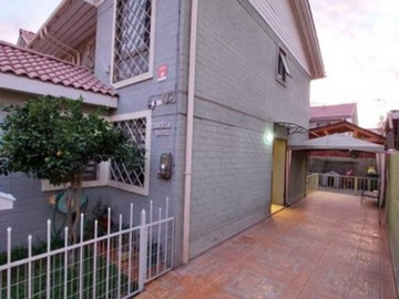 Casa en venta en Casa villa jardín poniente ii renca, Renca - 3 dormitorios, 3 baños