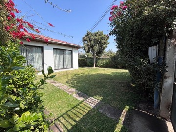 Casa en venta en Rotonda rodrigo de araya, Macul - 3 dormitorios, 1 baño