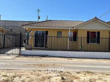 Casa en venta en Pasaje dos, Coquimbo - 3 dormitorios, 2 baños