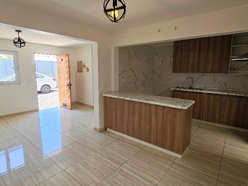 Casa en arriendo mensual en Arriendo Casa 80 m2 Peñalolén, 3D, 2B, 1Estac. (174695), Peñalolén - 3 dormitorios, 2 baños