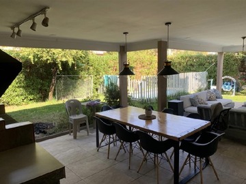 Casa en venta en El remanso, Colina - 4 dormitorios, 3 baños