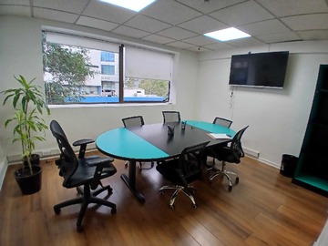 Oficina en arriendo mensual en Oficina metro Tobalaba con estacionamiento (172758), Providencia - 2 dormitorios, 2 baños