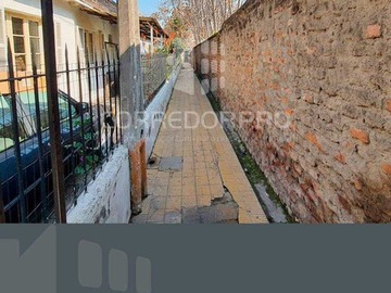 Casa en venta en Casa de 1 piso con 3d + 1b y patio. A pasos del metro pa..., Recoleta - 3 dormitorios, 1 baño