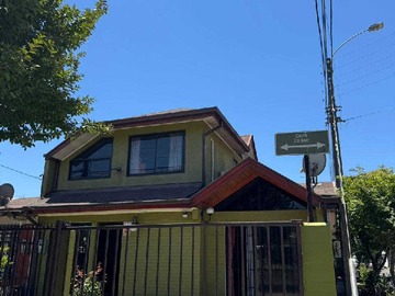 Casa en venta en Oportunidad de Inversión en Zona Residencial (160973), Talca - 4 dormitorios, 2 baños