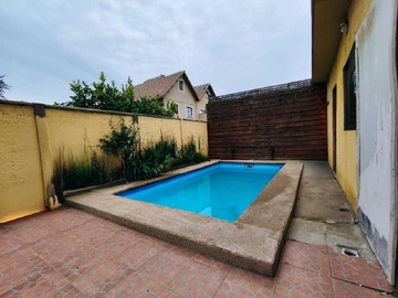 Casa en arriendo mensual en Excelente casa con uso comercial (178833), Machalí - 4 dormitorios, 2 baños