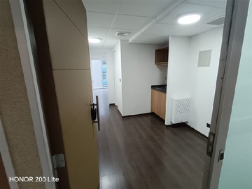 Oficina en arriendo mensual en Distrito Estoril, Las Condes - 1 dormitorio, 1 baño