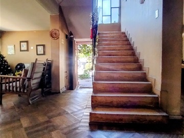 Casa en venta en Brown Norte con Simón Bolívar Ñuñoa, Ñuñoa - 4 dormitorios, 3 baños