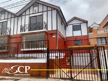Casa en venta en Sector sur, parque ingles, Antofagasta - 5 dormitorios, 3 baños