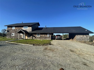 Casa en venta en Línea Nueva, Puerto Varas - 4 dormitorios, 3 baños