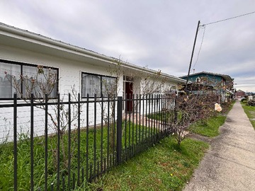 Oficina en arriendo mensual en Inversión Ideal en Ubicación Estratégica (158801), Puerto Varas - 3 dormitorios, 2 baños