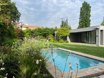 Arriendo Mensual / Casa / Colina