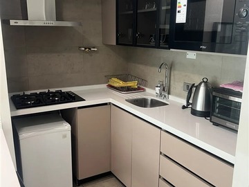 Departamento en arriendo mensual en Metro el golf, Las Condes - 1 dormitorio, 1 baño