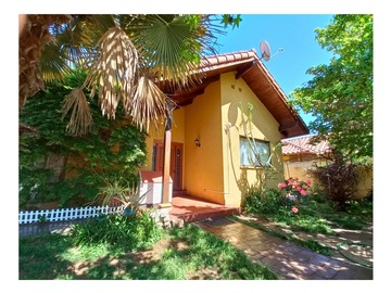 Casa en venta en Pasaje el polo, Machalí - 4 dormitorios, 3 baños