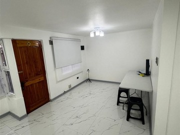 Casa en venta en Pasaje Coyam / Av El Rosal, Maipú - 4 dormitorios, 3 baños