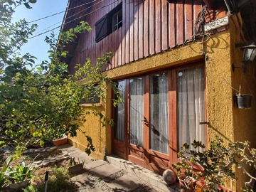 Casa en arriendo mensual en Casa en arriendo Exequiel Fernández / Ñuñoa (76715), Ñuñoa - 4 dormitorios, 3 baños