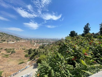 Terreno Industrial en venta en Gran Vía 10221, Vitacura