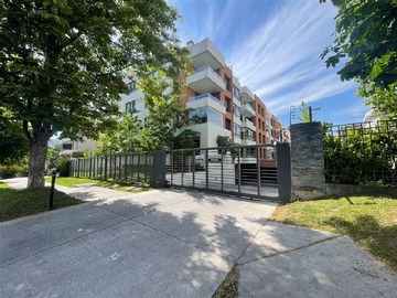 Departamento en venta en Avenida El Tranque 12300, Lo Barnechea - 4 dormitorios, 4 baños