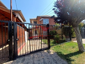 Casa en venta en Casa de Dos Pisos, 3 Dormitorios, 2 Baños, Quilicura. - 3 dormitorios, 2 baños