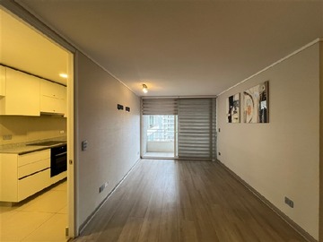 Departamento en arriendo mensual en Vespucio a pasos del metro las torres, Macul - 2 dormitorios, 2 baños