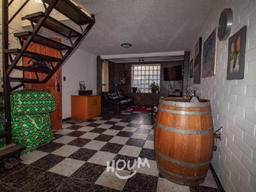 Casa en venta en Avenida 4 Poniente, Maipú - 3 dormitorios, 2 baños